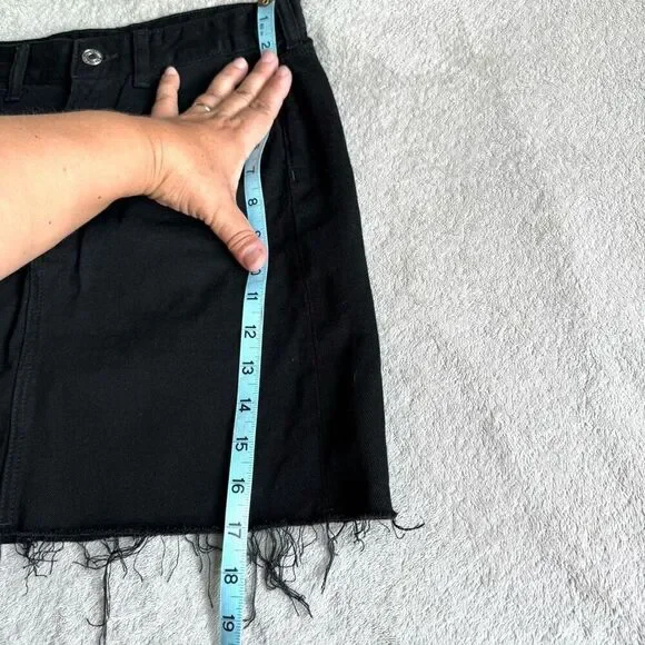 NWOT H&M Black Denim Raw Hem Mini Skirt - Picture 11 of 11